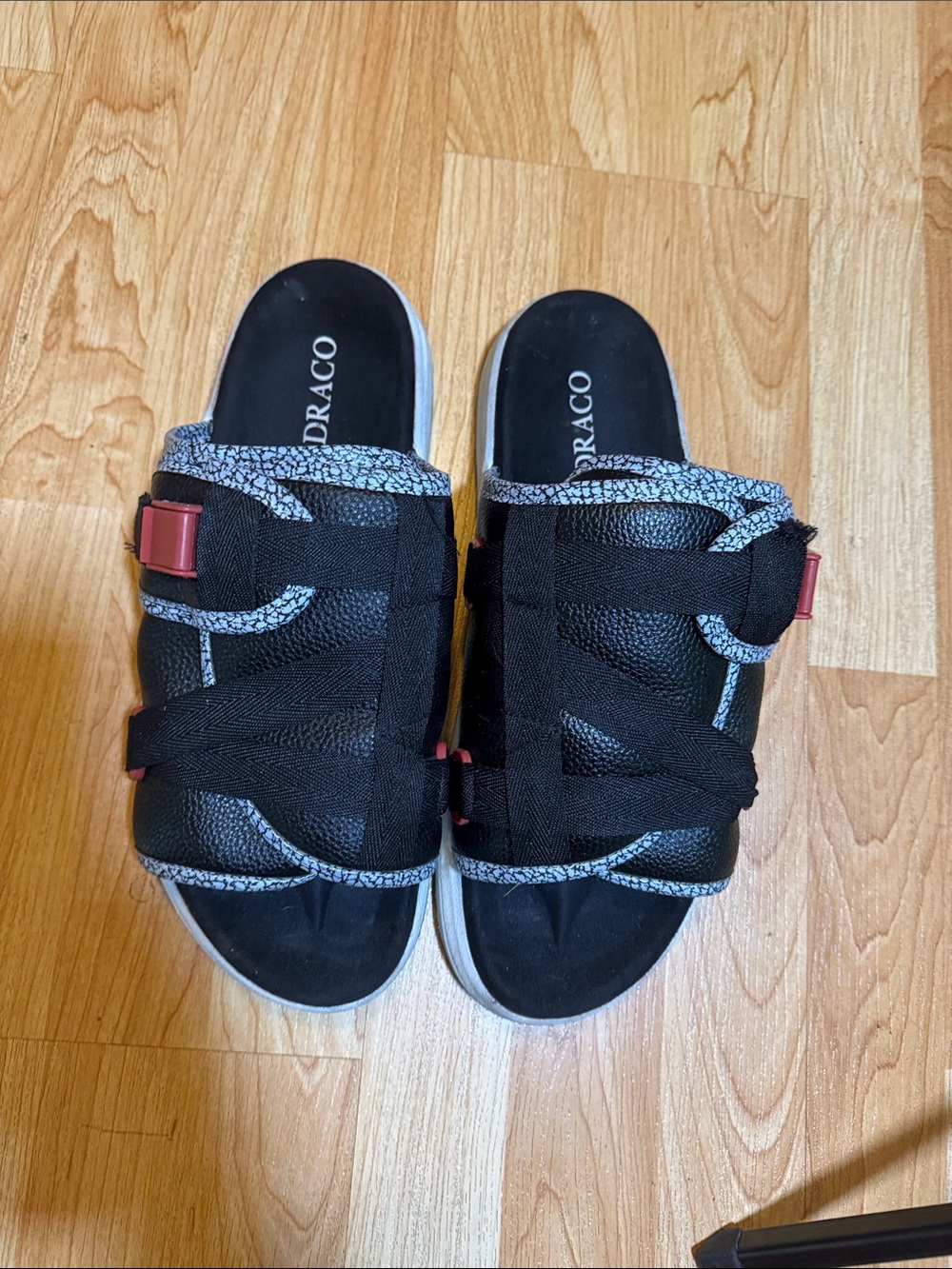 DRACO Men’s Slide Sandals Size 13–14 Black Red Gray